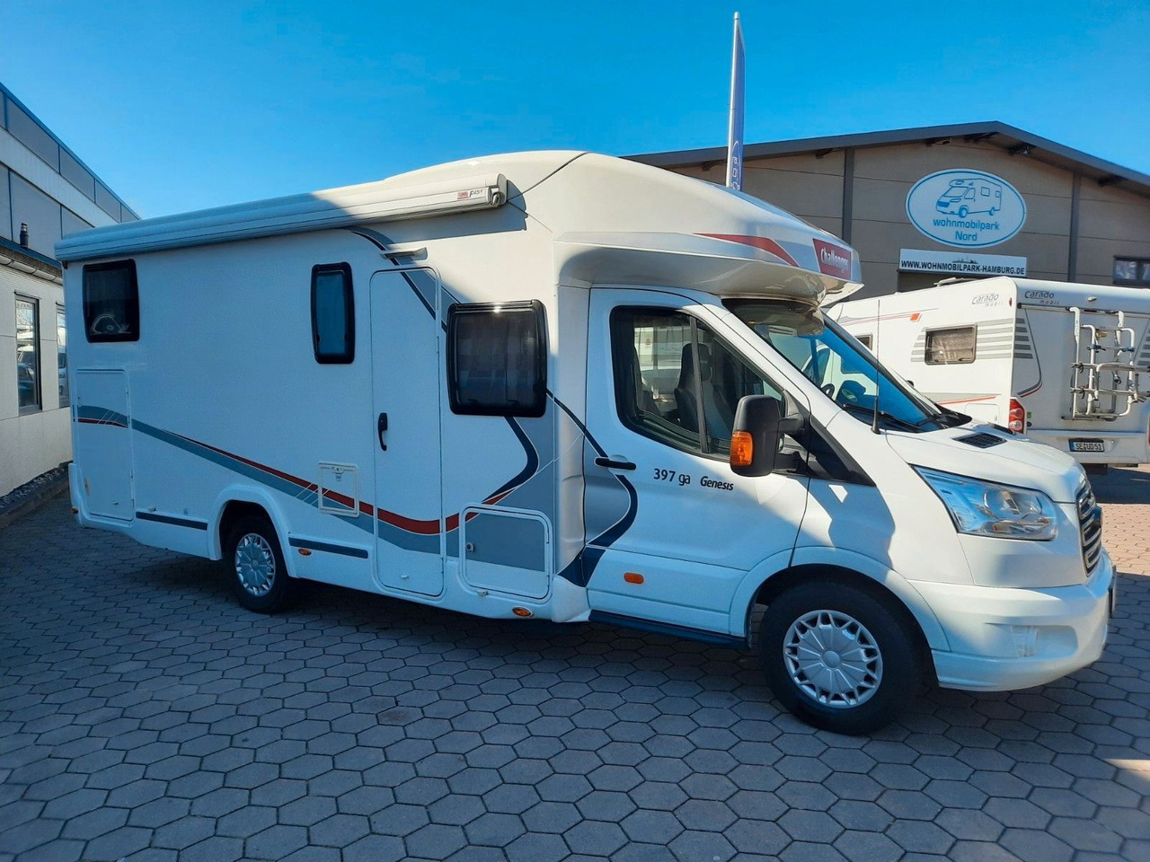 Knaus Sky TI 700 MEG. [Para 7 Personas]