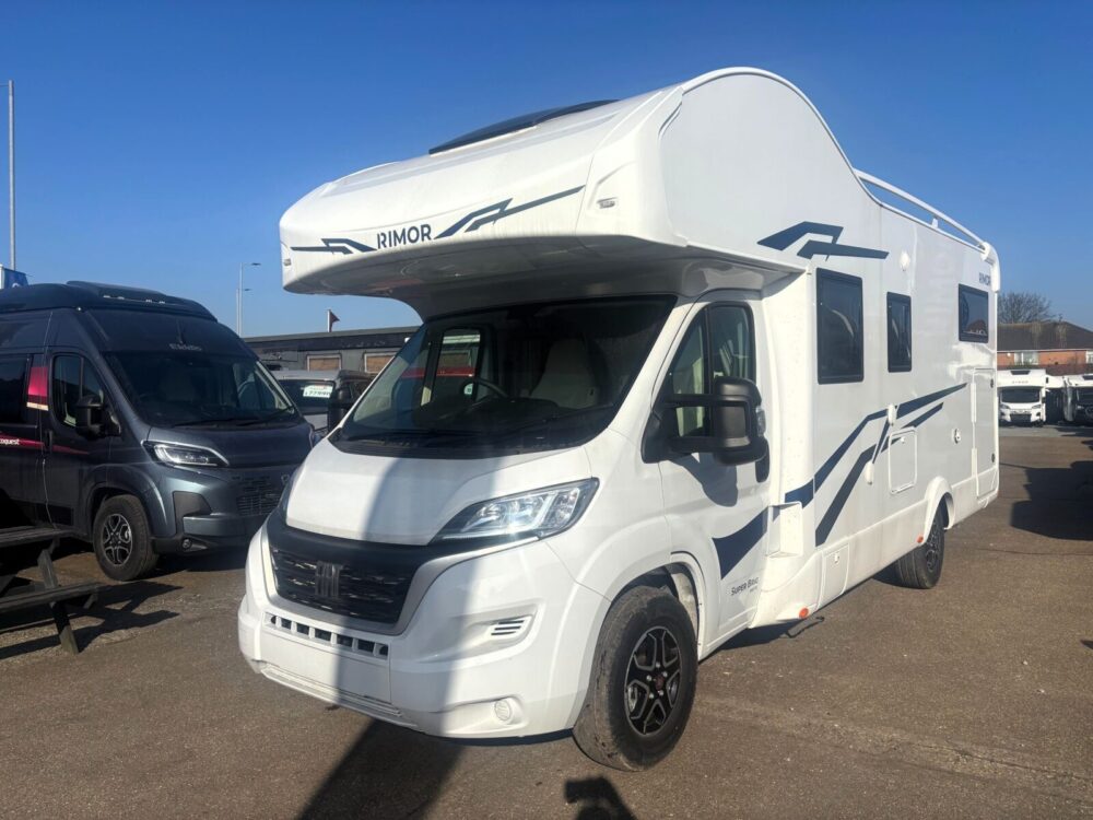 Rimor Super Brig 696 TC. [Para 3 Personas]